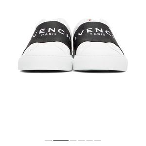 GIVENCHY
White & Black Elastic Urban Knots Sneakers authentic